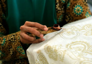 আমাদের হারিয়ে যাওয়া ঐতিহ্যগুলো